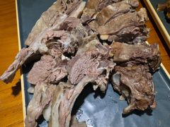 手抓羊排羊脖双拼-青海名吃尕张娃非遗烤肉(海湖总店)