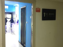 -提一眼镜·蔡司·依视路(小寨店)
