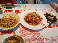 -肥肥虾庄·金牌油焖大虾(汉街SKP店)