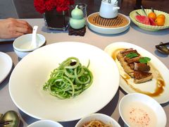 炝拌鲍芹-金海华·悦食东方(苏州中心商场店)