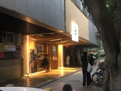 门面-天井·丑面包搭咖啡