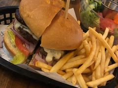 纽约汉堡-Liberty Brewing Co·曼哈顿餐吧