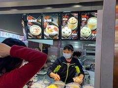 -八一路好吃街(雨田商务大厦店)