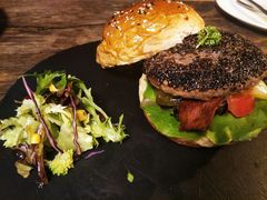 -HIGH FIVE哈福手工汉堡(桂林路店)