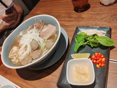 -港丽餐厅(正大店)