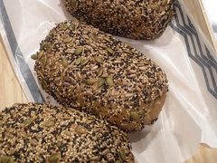 -焙丽拾光(麦凯乐直营店)