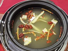 -花苑美食横琴生蚝火锅(拱北粤华路店)