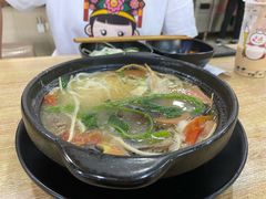 三鲜砂锅米线-吃不亏特色包子(三峡广场店)