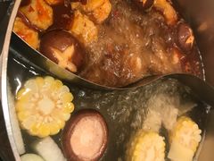 鸳鸯锅-四季火锅酒家(新濠影汇店)