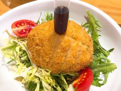 酥炸猪肉裹温泉蛋-胜博殿日式炸猪排(悠唐店)