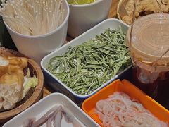 -钢管厂五区小郡肝串串香火锅(人民广场店)