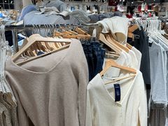 -Brandy Melville