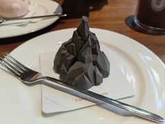 -Fridi Patisserie Cafe