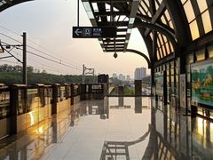 -明蜀王陵(地铁站)