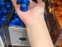 -VENCHI 闻绮(北京国贸商城店)