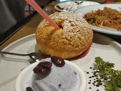 爆浆榴莲泡芙-粤港湾砂锅粥·宵夜(宝龙店)