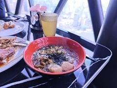 -东方明珠·空中旋转餐厅