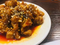 -爆炸头阿姨小四川正宗川味小吃(无任何分店)