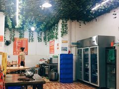 大堂-一品红烧鸭特色川菜(三岔湖店)