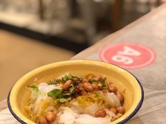 刮凉粉-东排食堂长沙小吃大排档(五一广场店)