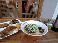 牛肝菌香椿拌面-龙华素斋(龙华路店)