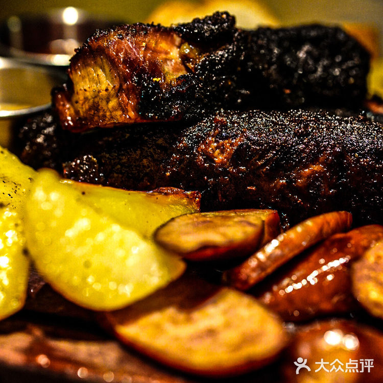 好时镇美式烤肉嘉兴西餐厅天花板