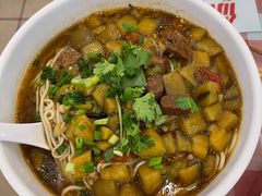 茄子肉丁刀削面-孟记粥铺·家常菜·烧烤·粥(亚运村店)