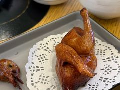 -郑猛记石岐鸽主题餐厅(长江店)