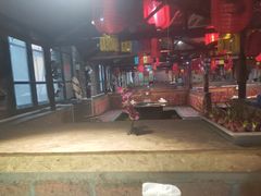 -鱼窝棚柴火铁锅炖(富山屯店)