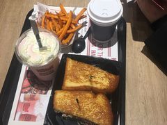 -The Habit Burger Grill 哈比特汉堡(爱琴海店)