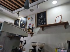 -留白咖啡(人民巷八号大院店)