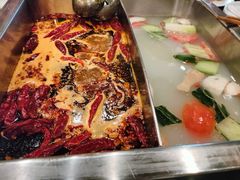 -百年川椒重庆老火锅(光谷店)