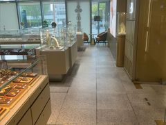 -华夏典当行(龙德广场店)