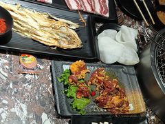 -啊美丽炭火烤肉(滑翔一店)