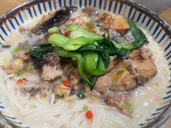 -鲜越鲜鱼粉(财富购物中心店)