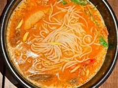 -银米·云南传统过桥米线(双廊黑金冠店)