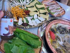 -阿婆情腊排骨火锅(金虹路店)