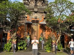 -Warung Babi Guling Ibu Oka 3