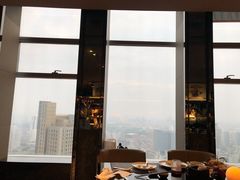 -唐拉雅秀酒店-西锦汇空中BBQ·思创餐厅
