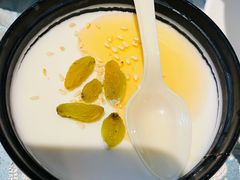 手工自制酸奶-巴扎美食·新疆菜·西域歌舞表演餐厅(新疆大厦店)