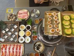 -围炉肉舍•炭烤活鳗•丹东海鲜烤肉(步行街店)