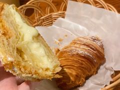 黄金流奶羊角-麦田工坊(月湖店)
