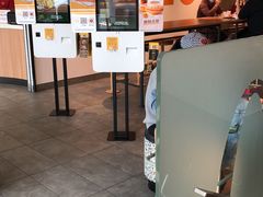 -麦当劳(普陀香溢花城店)