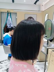 点击看大图 -首脑美发沙龙