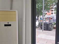 -布瑞琳洗衣(西堤红山店)