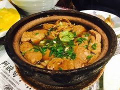 砂锅自制牛筋丸-阿政粤小馆(中央大街店)