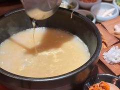 -银米·云南传统过桥米线(双廊黑金冠店)