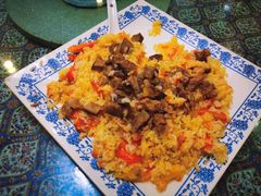 羊肉黄萝卜手抓饭-新疆红柳花餐厅(新洲店)