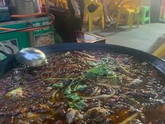 -鸿顺老铁锅美蛙鱼府(解放碑店)