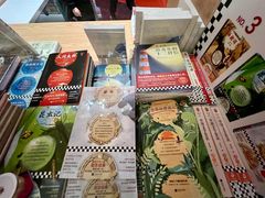 -上海书城(福州路店)